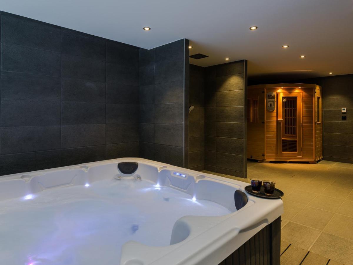 Hotel Victoria Lodge By Skinetworks Val d'Isere Bagian luar foto