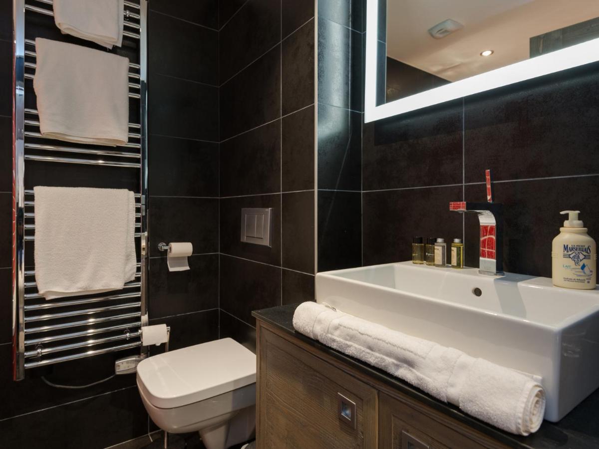 Hotel Victoria Lodge By Skinetworks Val d'Isere Bagian luar foto