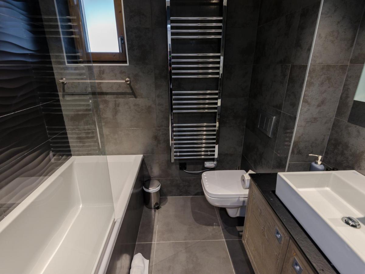 Hotel Victoria Lodge By Skinetworks Val d'Isere Bagian luar foto